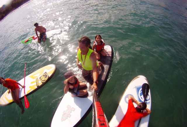 Probando el paddle surf