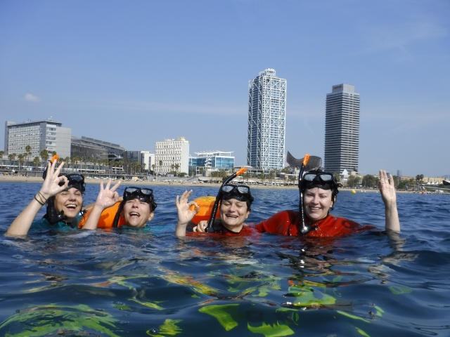  Snorkeling a Barcellona 