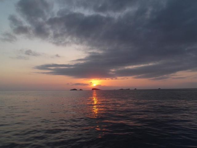 海上日落 