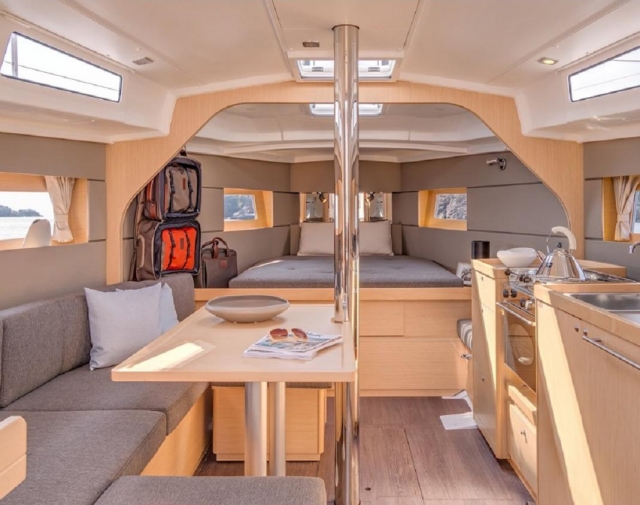  Intérieur Oceanis 38 