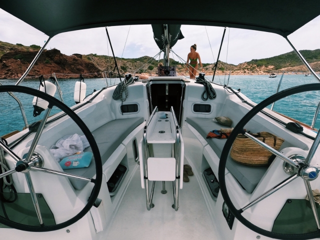 Paseo en barco por la isla
