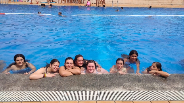  Spaß am Pool 