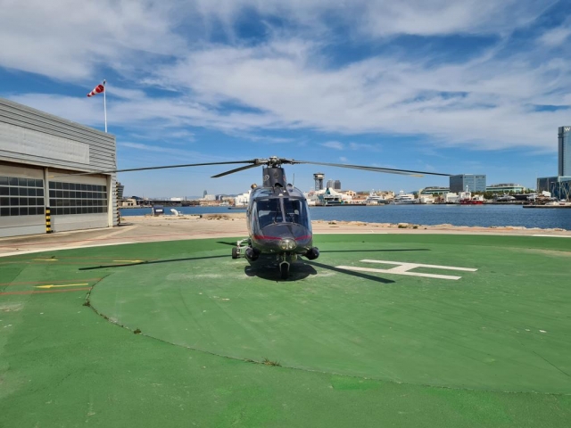 Helicóptero antes de despegar