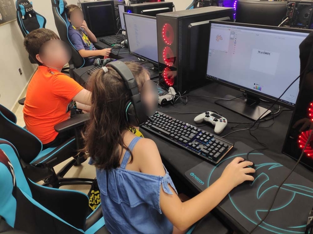Campus gamer bilingüe en Los Alcazares en julio