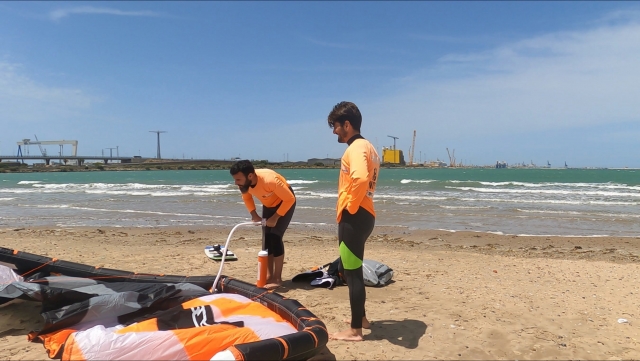 Montage par l'équipe de kitesurf