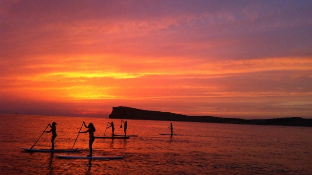  Paddle surf au coucher du soleil 