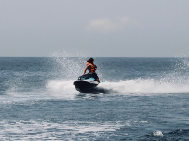Ruta en jet ski a Cueva de Llop Marí, 1h30min