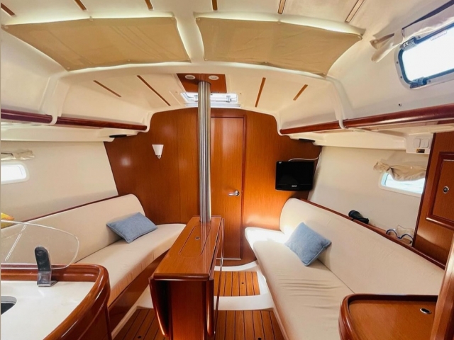  Intérieur du voilier