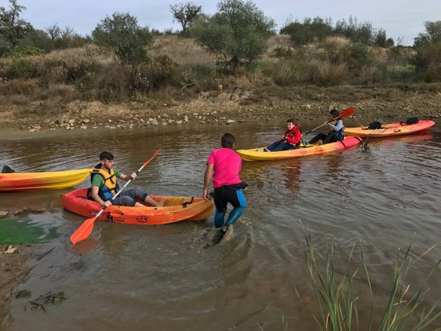  Practicing kayaking 