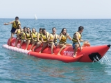 Sesión de banana boat en Playa Pau Pi, 15 minutos