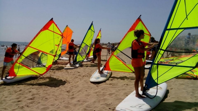  Windsurfing group 
