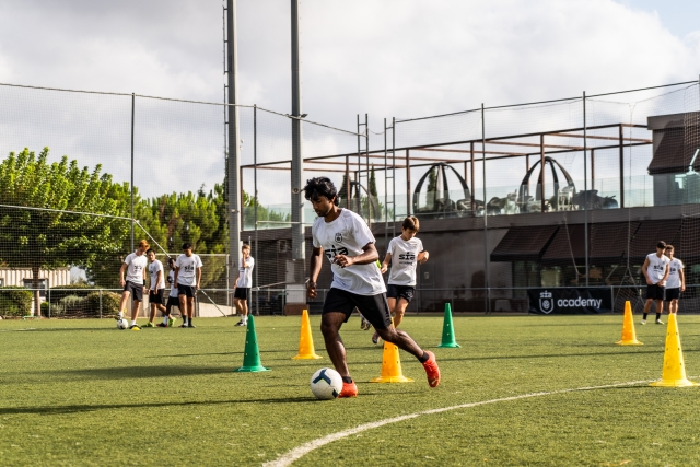 Cmampus de fútbol en invierno 