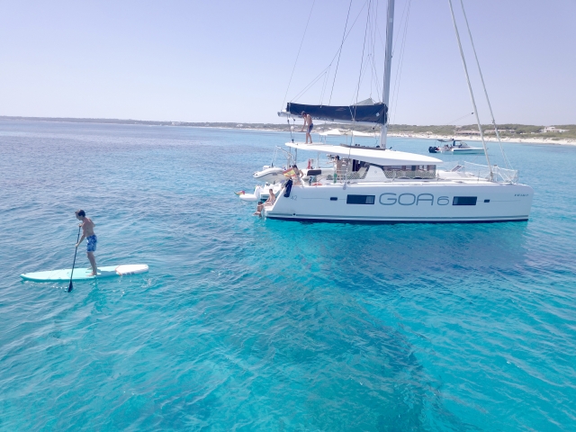 Lagoon42-goa 6-2anchored2019 