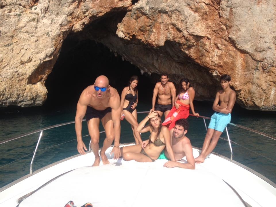  Tutti insieme in la nave