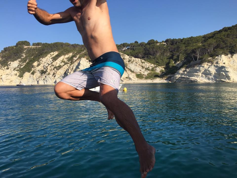 Saltando al agua