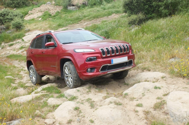  Triebfahrzeug 4x4