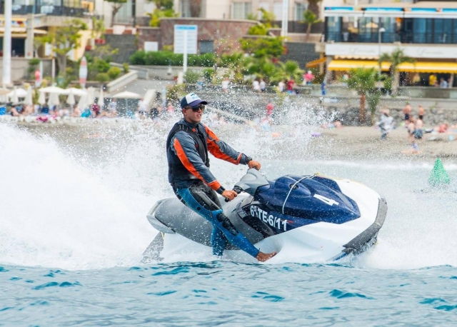  Emozione su una moto d'acqua 