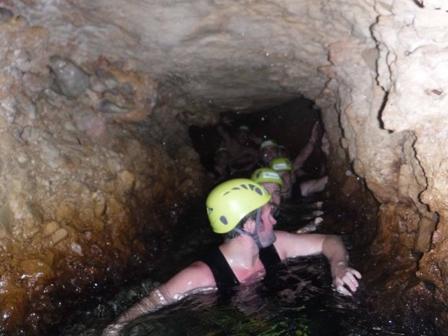 En la cueva costera