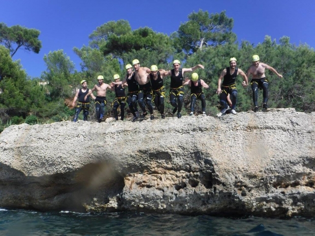 Todos en las rocas