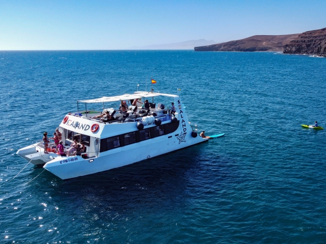 Paseo en barco en las Islas Canarias