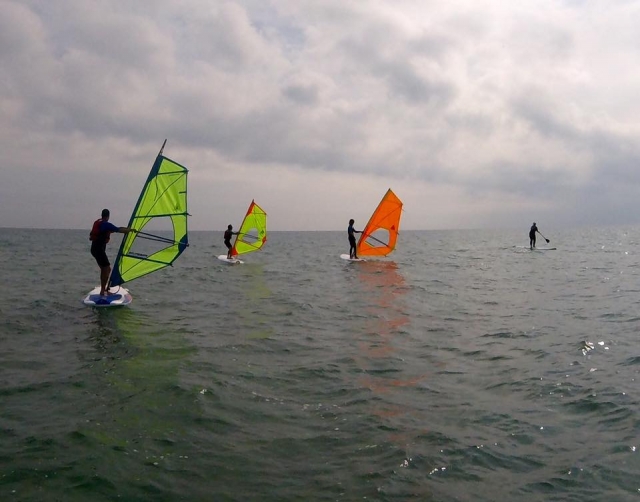  Lezione di windsurf con vento 