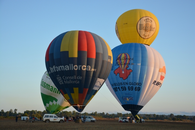 Mongolfiere in decollo a Maiorca 