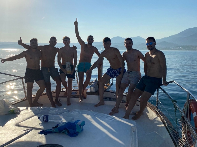  Group photo 