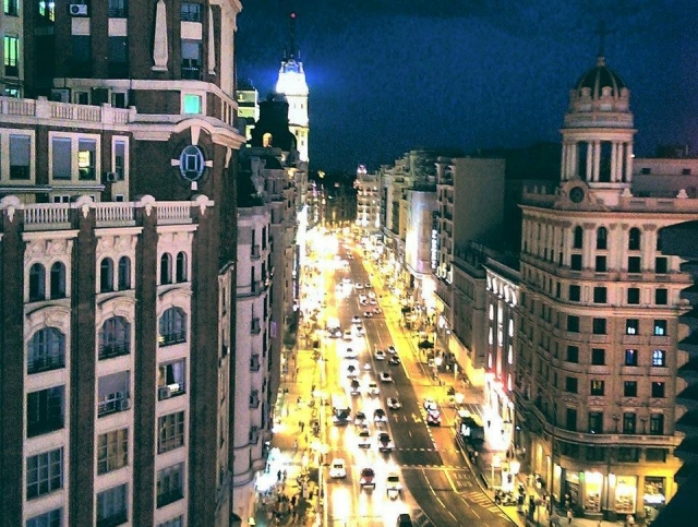  Straßen von Madrid bei Nacht 