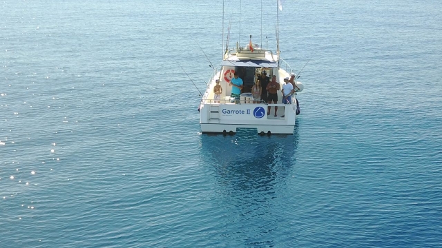 Embarcación de alquiler para pesca