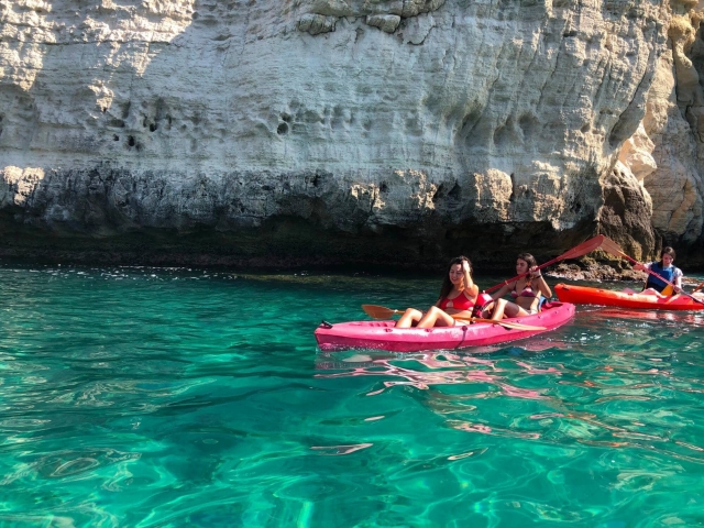  Caiaques ao longo da costa de Almeria