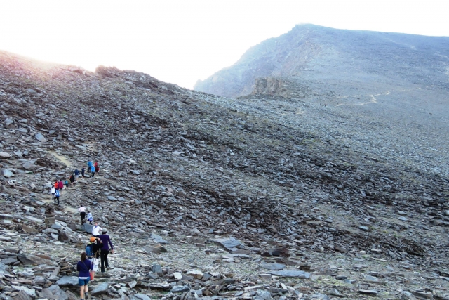  在 Mulhacén 登山 
