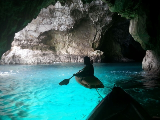 Por las Cuevas de Noja