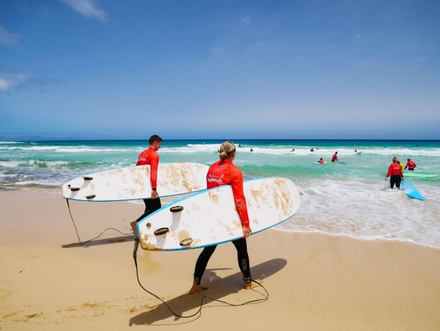  Before getting into the water with the boards 