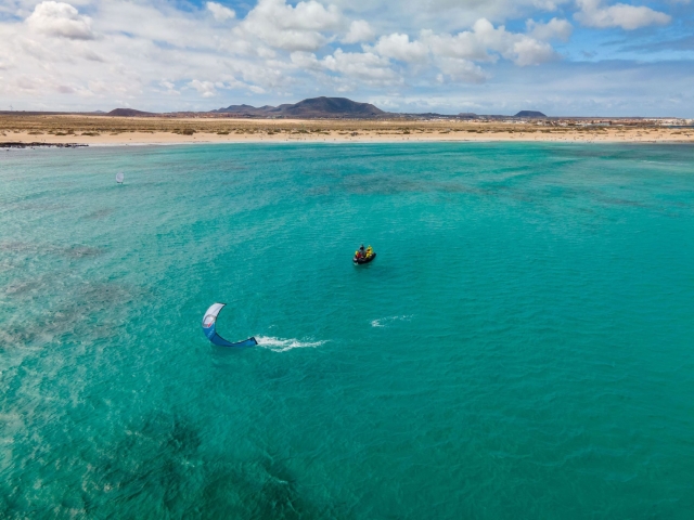  A Fuerteventura beach in Corralejo 