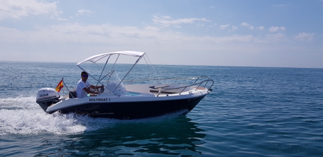 Barco sin licencia