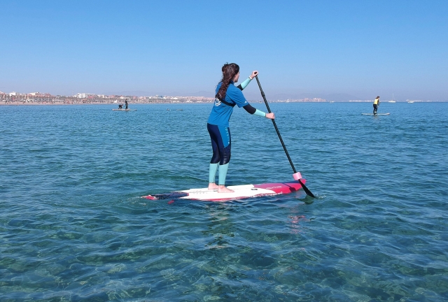  Noleggio paddle surf nella Marina Real Juan Carlos I 