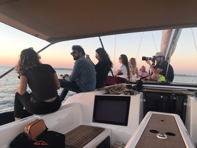 Disfrutando juntos del velero