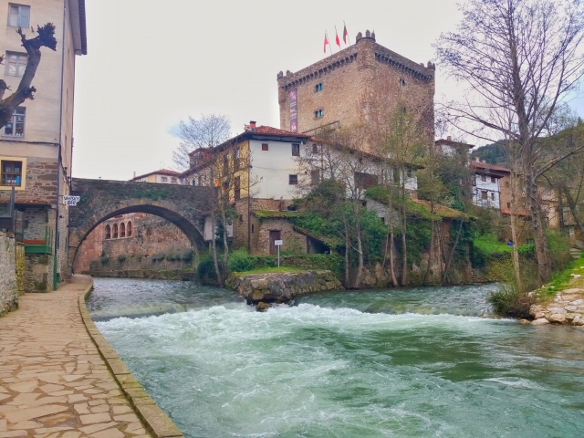  Visita al comune di Potes 