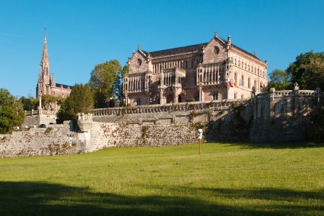  Sobrellano Palace 