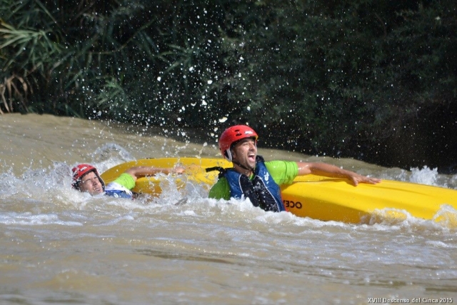 Canoeing for groups 