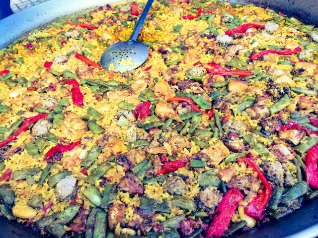  Teambuilding beim Zubereiten von Paella