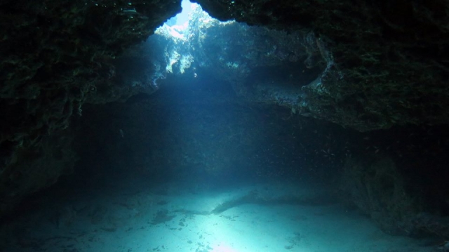 spektakuläre Grotten und Höhlen zum Entdecken 