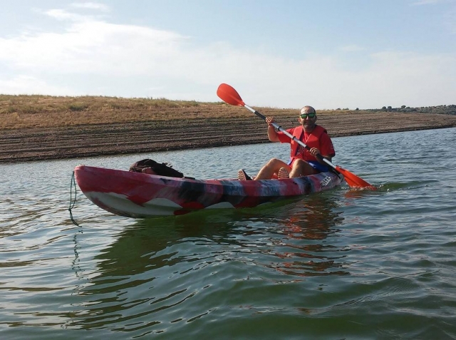  Andar de canoa 