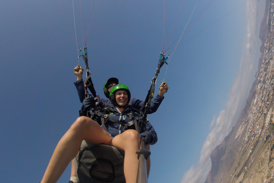 Parapente acrobatico en Tenerife
