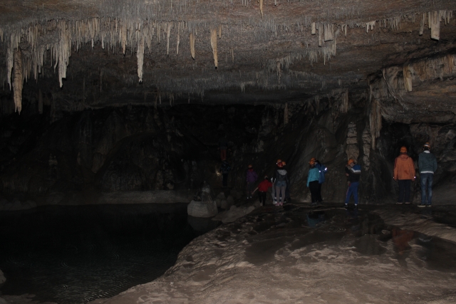 In den Tiefen der Höhle