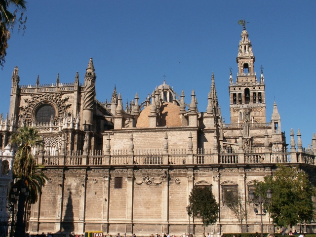  Cathédrale monumentale de Séville 