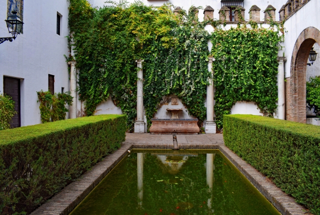  Jardins et étangs du véritable Alcazar 