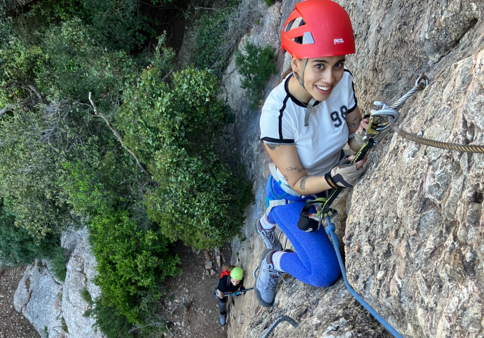  在佩德拉福卡享受山地体验 
