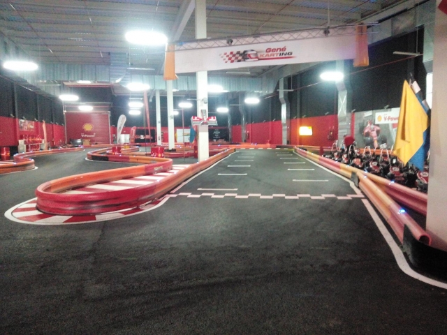 Circuito de kart com pianos 