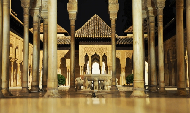  Patio de los Leones 